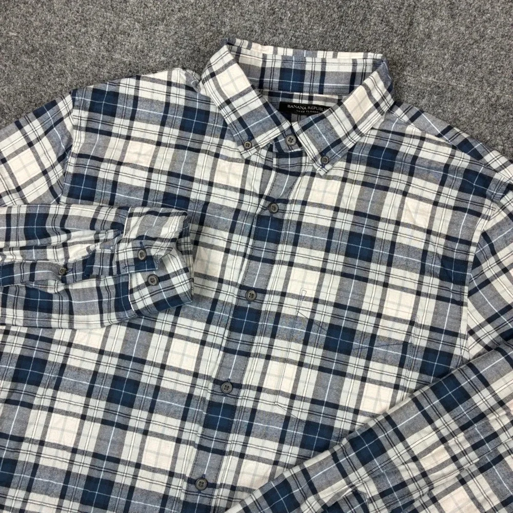 Banana Republic Mens Luxe Flannel Shirt Navy Blue Plaid Untucked Slim Fit Medium